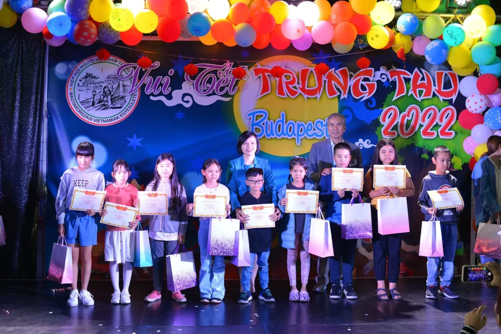DANH SÁCH KHEN THƯỞNG