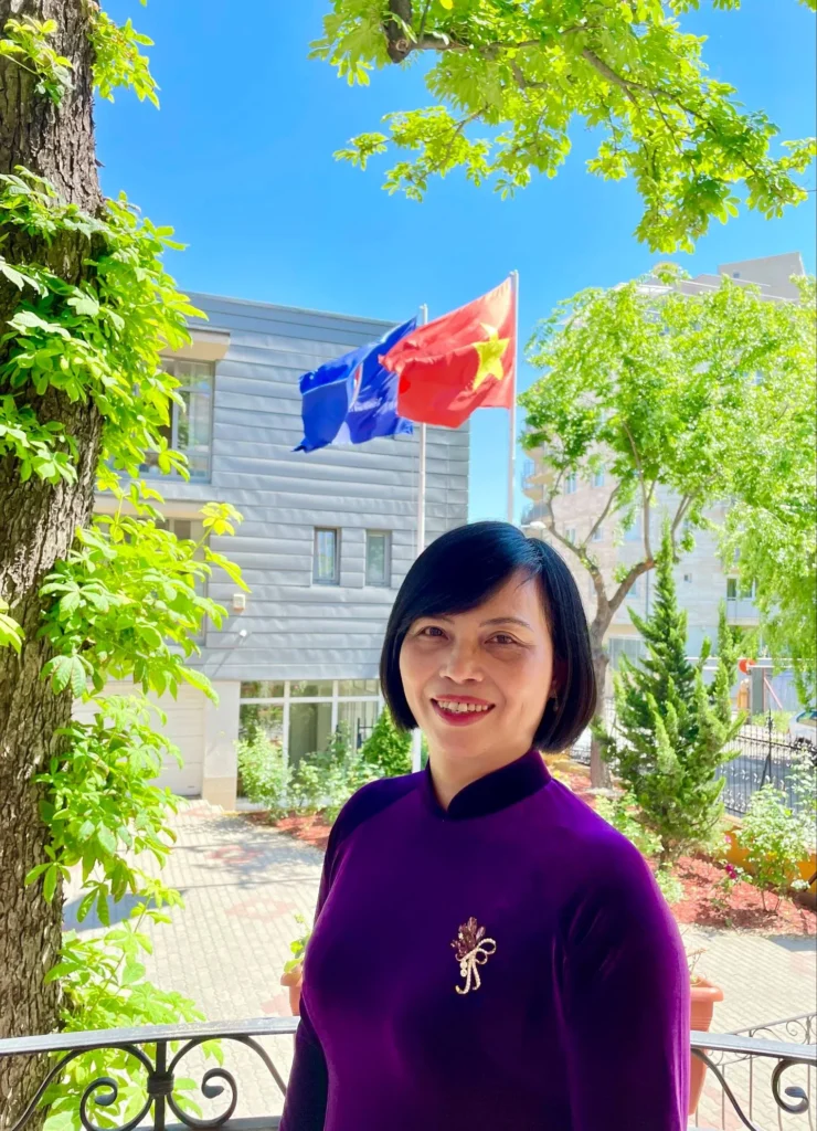 GẶP GỠ TÂN ĐẠI SỨ NGUYỄN THỊ BÍCH THẢO