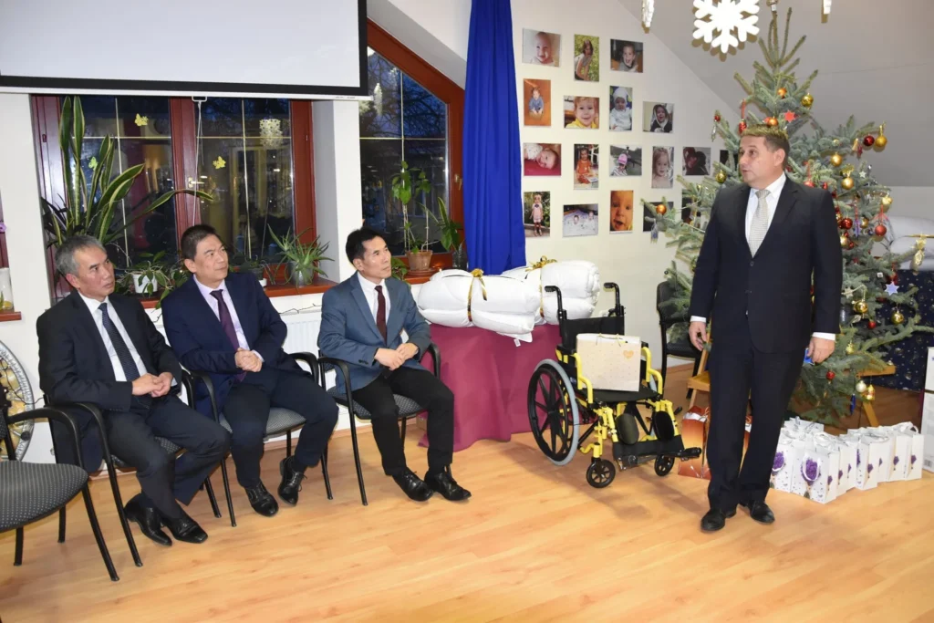 THƯ VẬN ĐỘNG LÀM TỪ THIỆN NOEL 2023